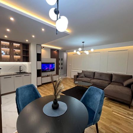 Lilly Lux Apartment Bijeljina Exterior photo