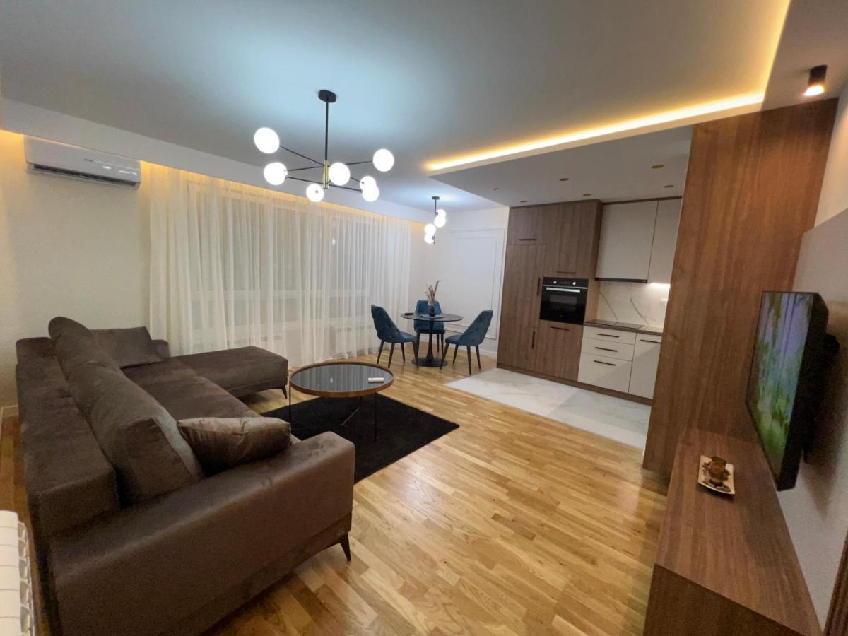 Lilly Lux Apartment Bijeljina Exterior photo
